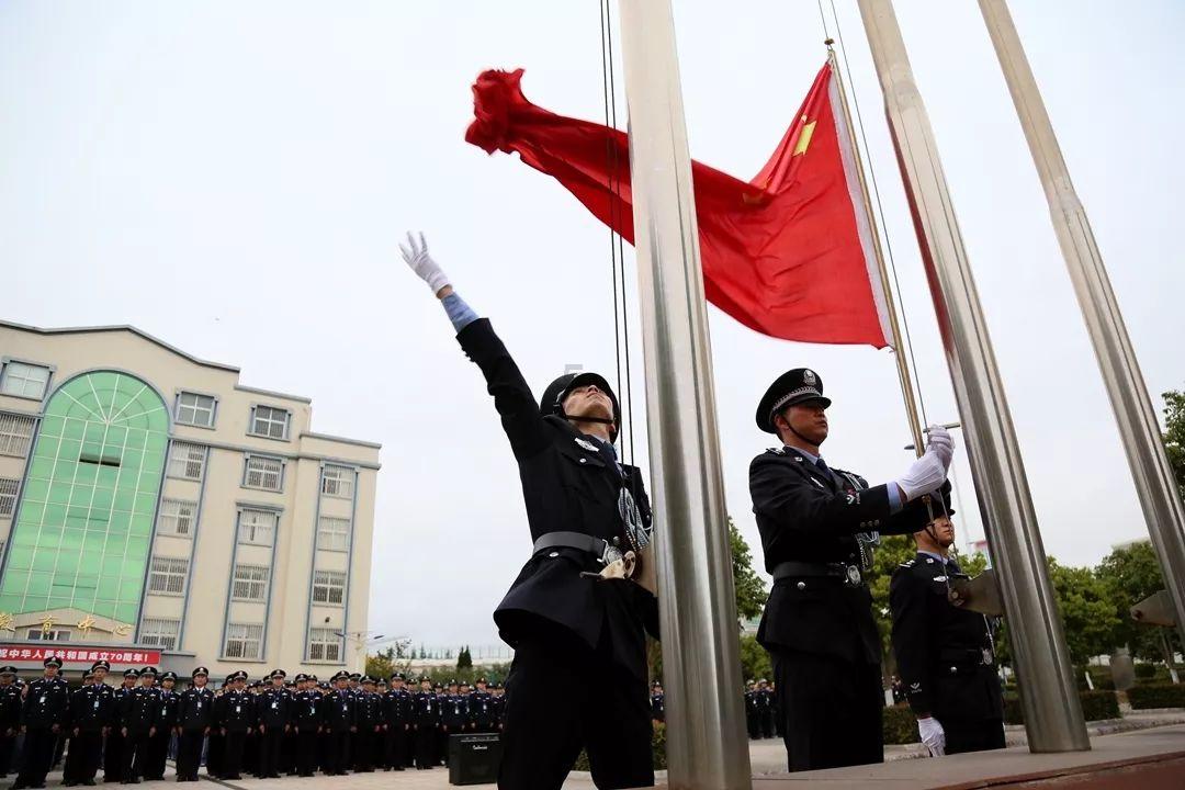 “秦时明月汉时关”出自那首诗，全文是什么？游戏画面