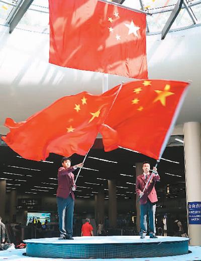 《江大河3》:插足李今婚姻被逼堕胎的杨逦,撕开穷人富养女的隐痛