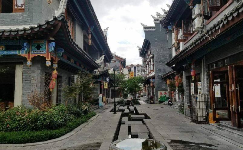 安德烈-路易斯正式加盟上海申花足球俱乐部